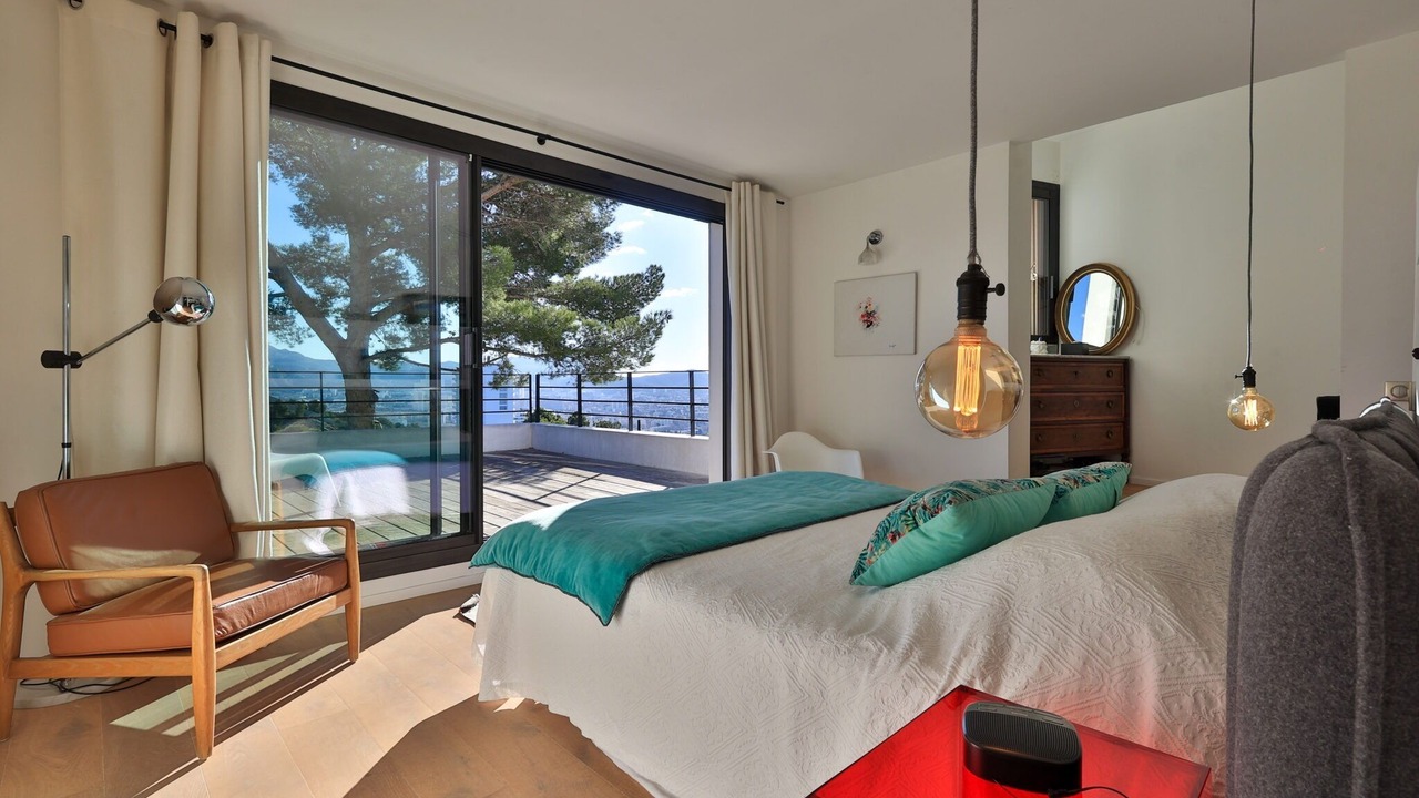 Photo of Bedroom in Roucas-Blanc