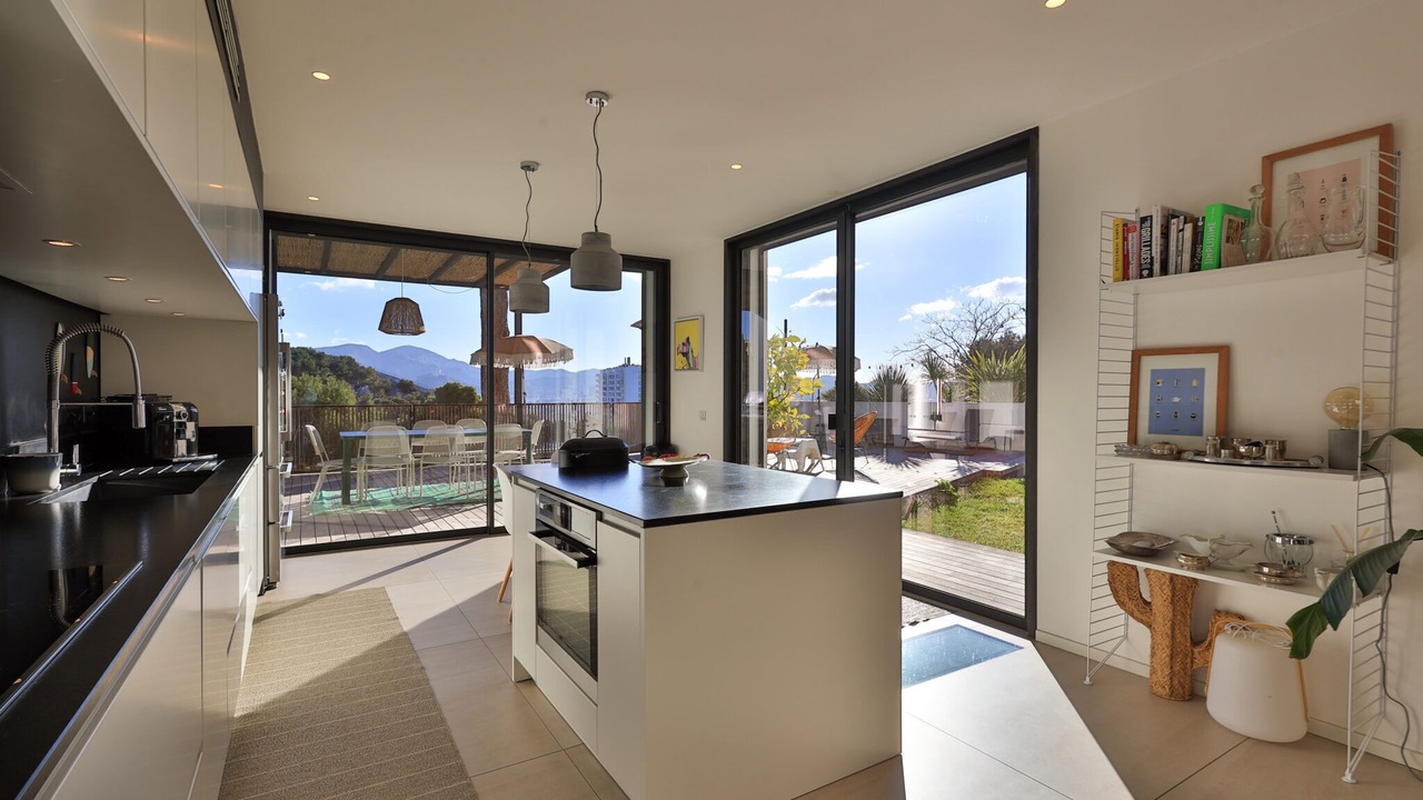 Photo of Kitchen in Roucas-Blanc
