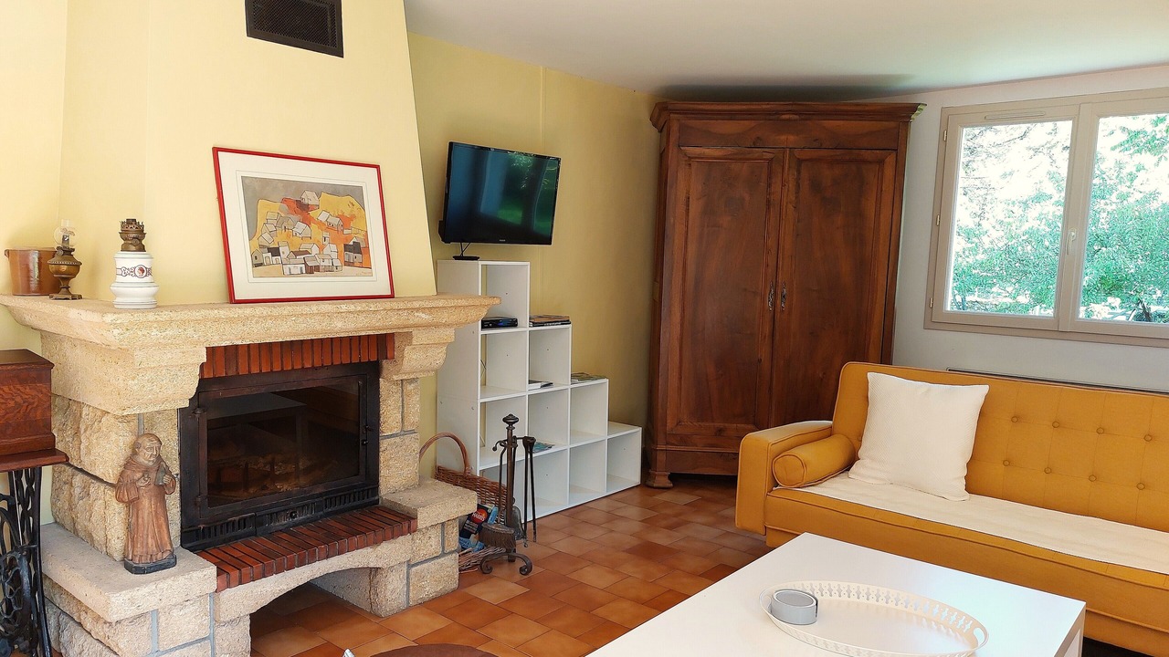 Photo of Livingroom in La Bussiere