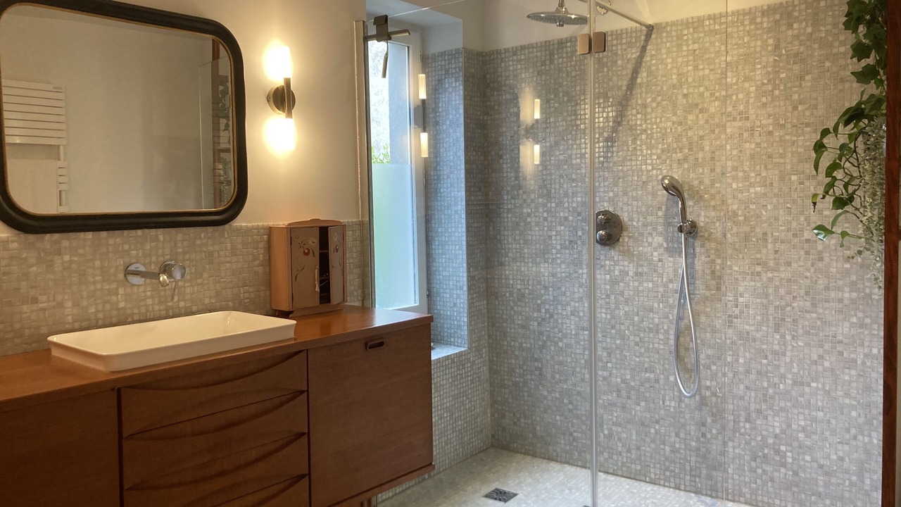 Photo of Bathroom in Courgent