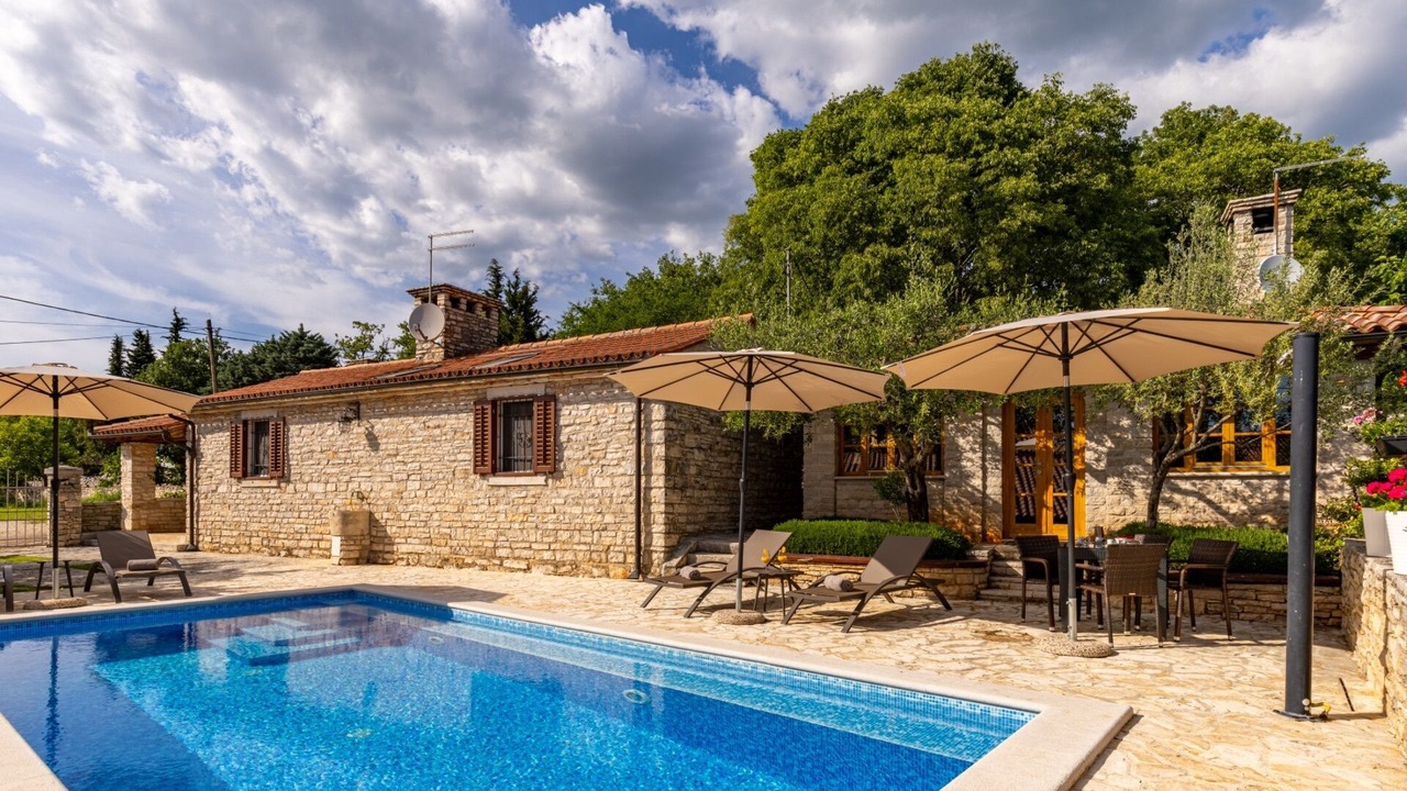 Photo of Outdoor in Kastel