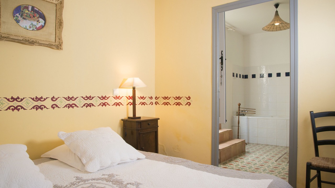 Photo of Bedroom in Cascastel-des-Corbieres