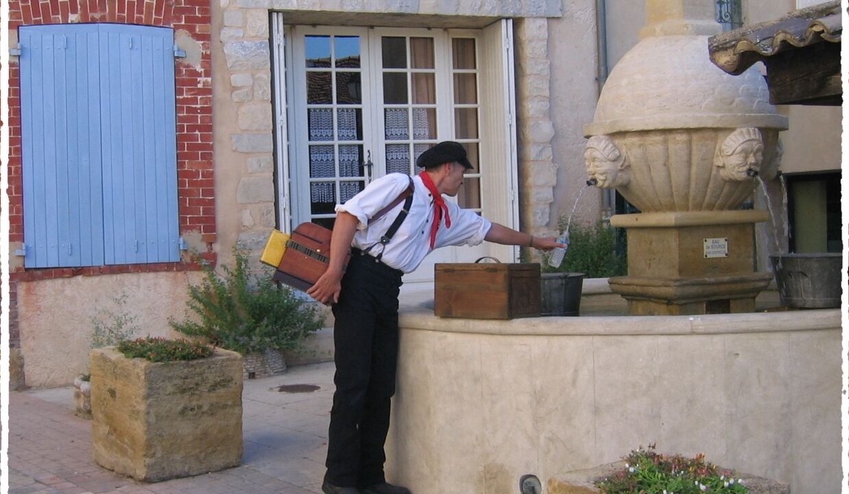 Photo of Others in Sablet