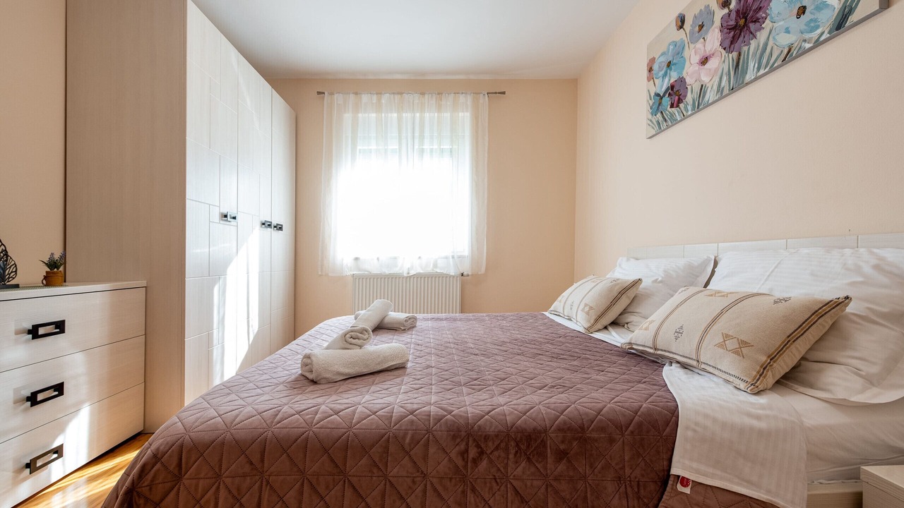 Photo of Bedroom in Lisicici