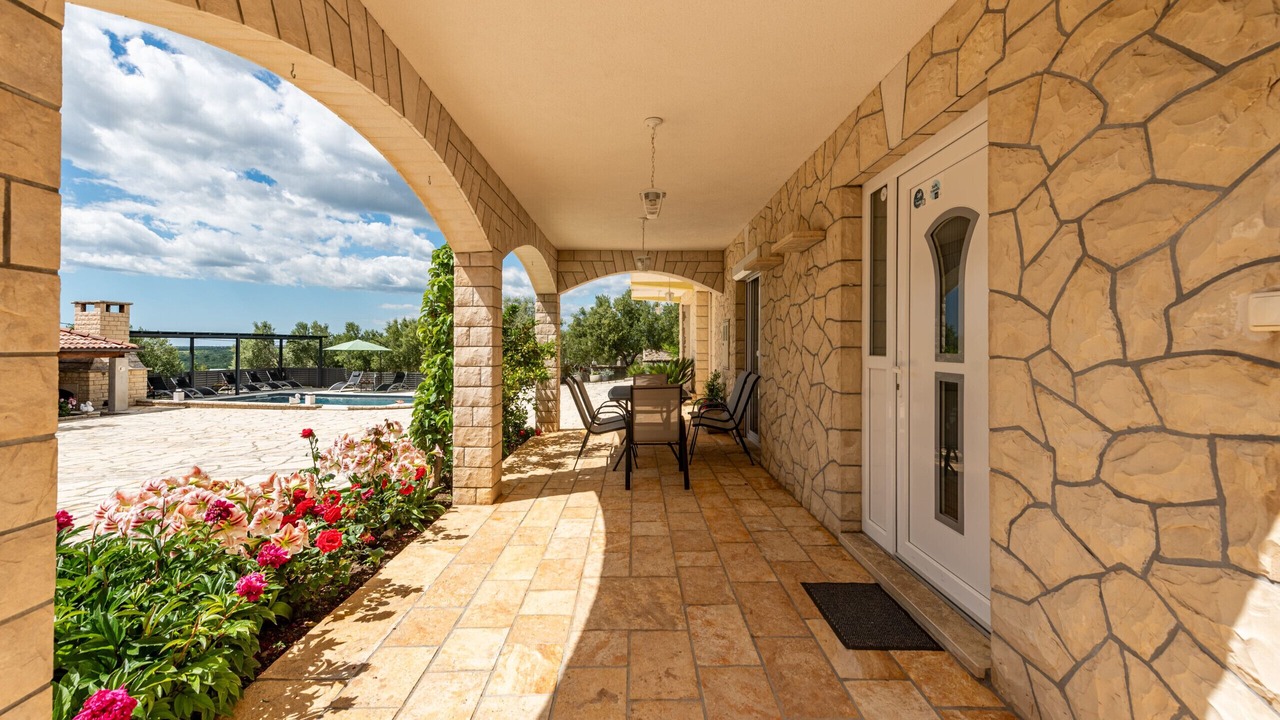 Photo of Outdoor in Lisicici