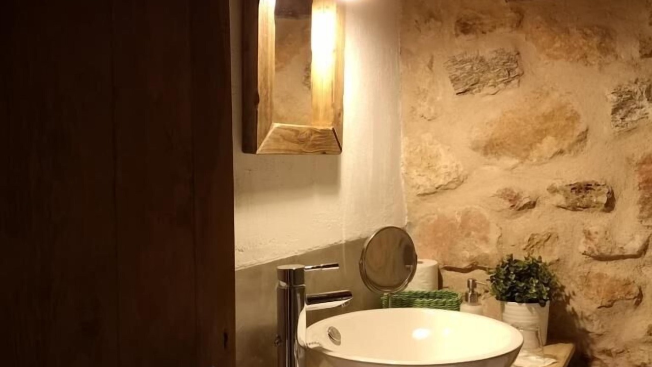 Photo of Bathroom in Torreiglesias