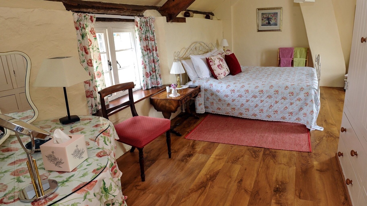 Photo of Bedroom in Crowcombe