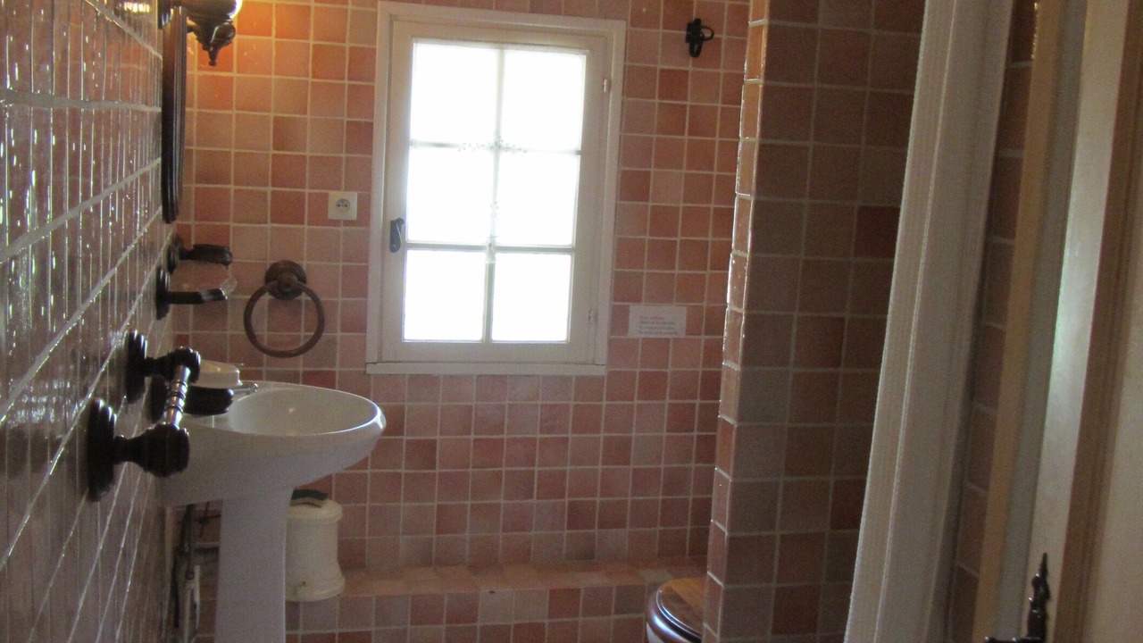 Photo of Bathroom in Cogolin