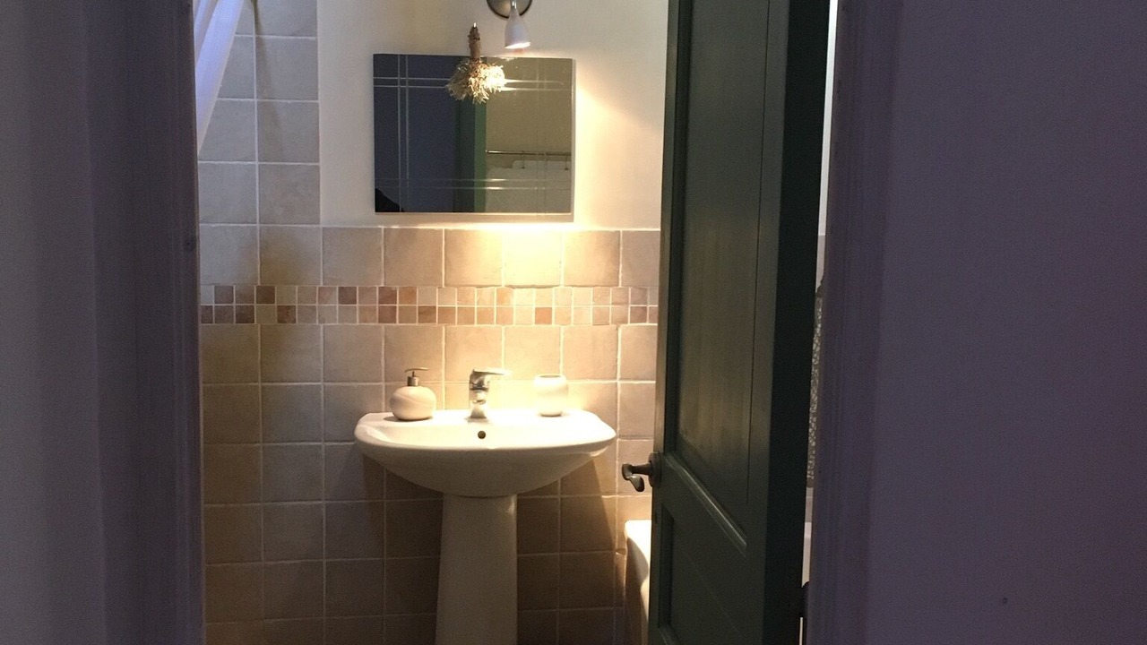 Photo of Bathroom in Lagrasse