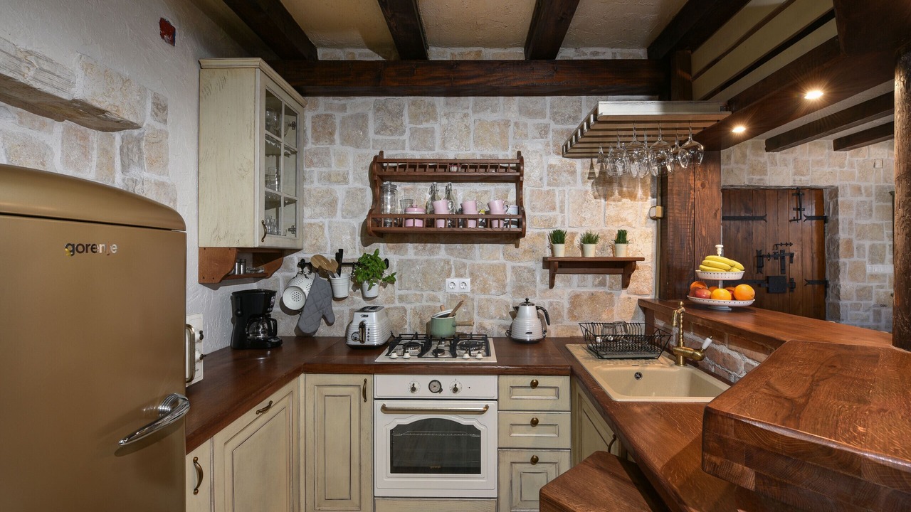 Photo of Kitchen in Pakostane