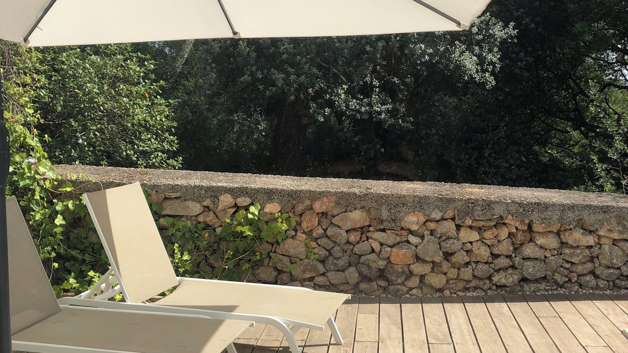 Photo of Patio Balcony in Hopitaux-Facultes