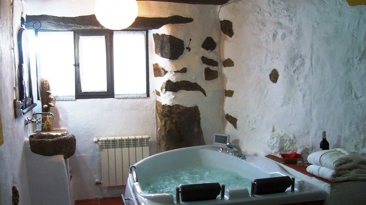Photo of Bathroom in La Torre d'En Besora