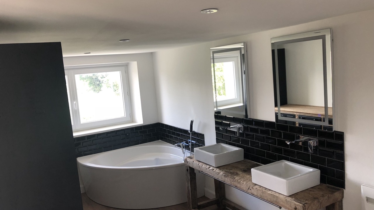 Photo of Bathroom in Fontenay-le-Pesnel