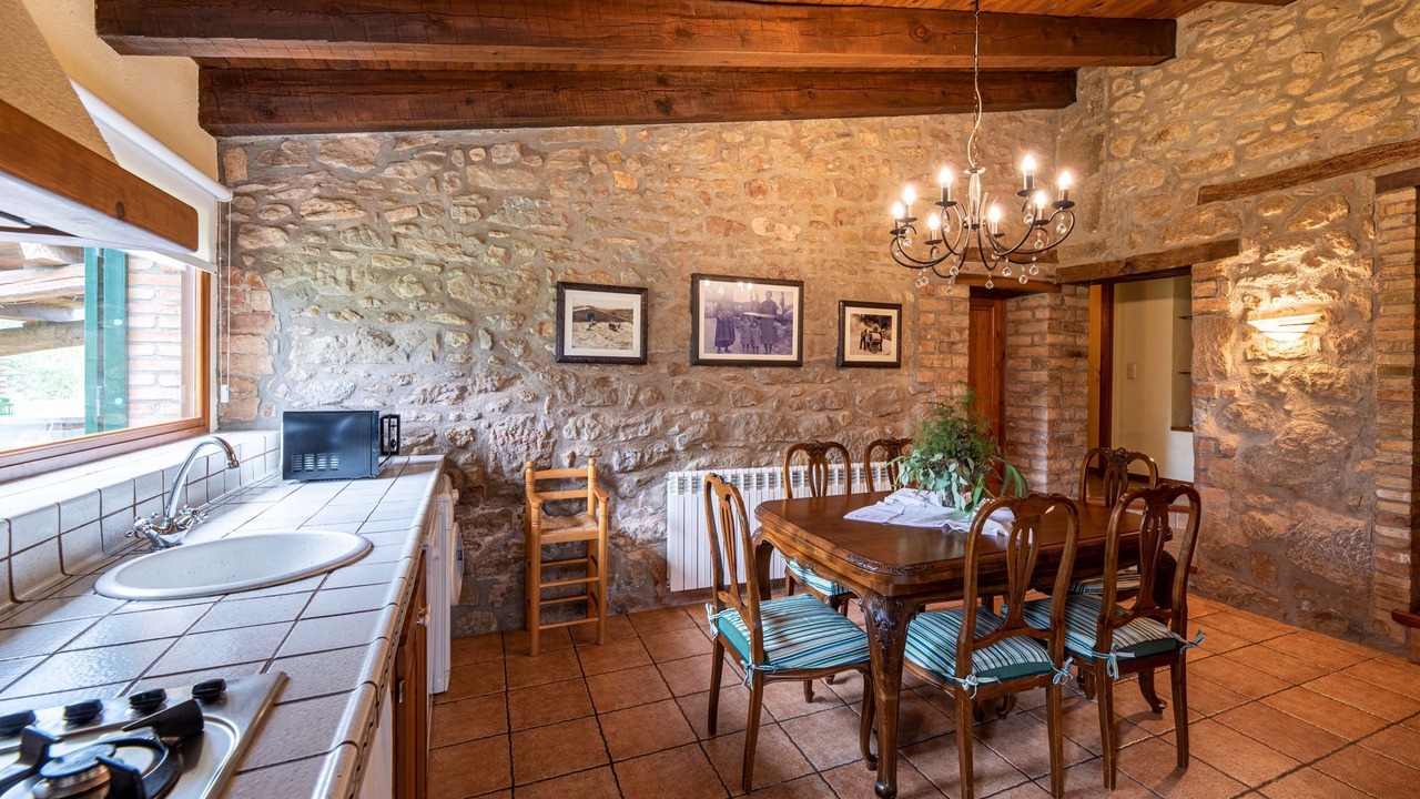 Photo of Kitchen in Lladurs