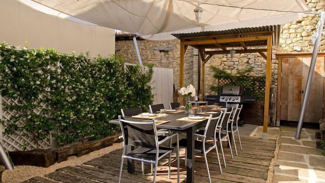 Photo of Outdoor in San Martin de de Amsscoa