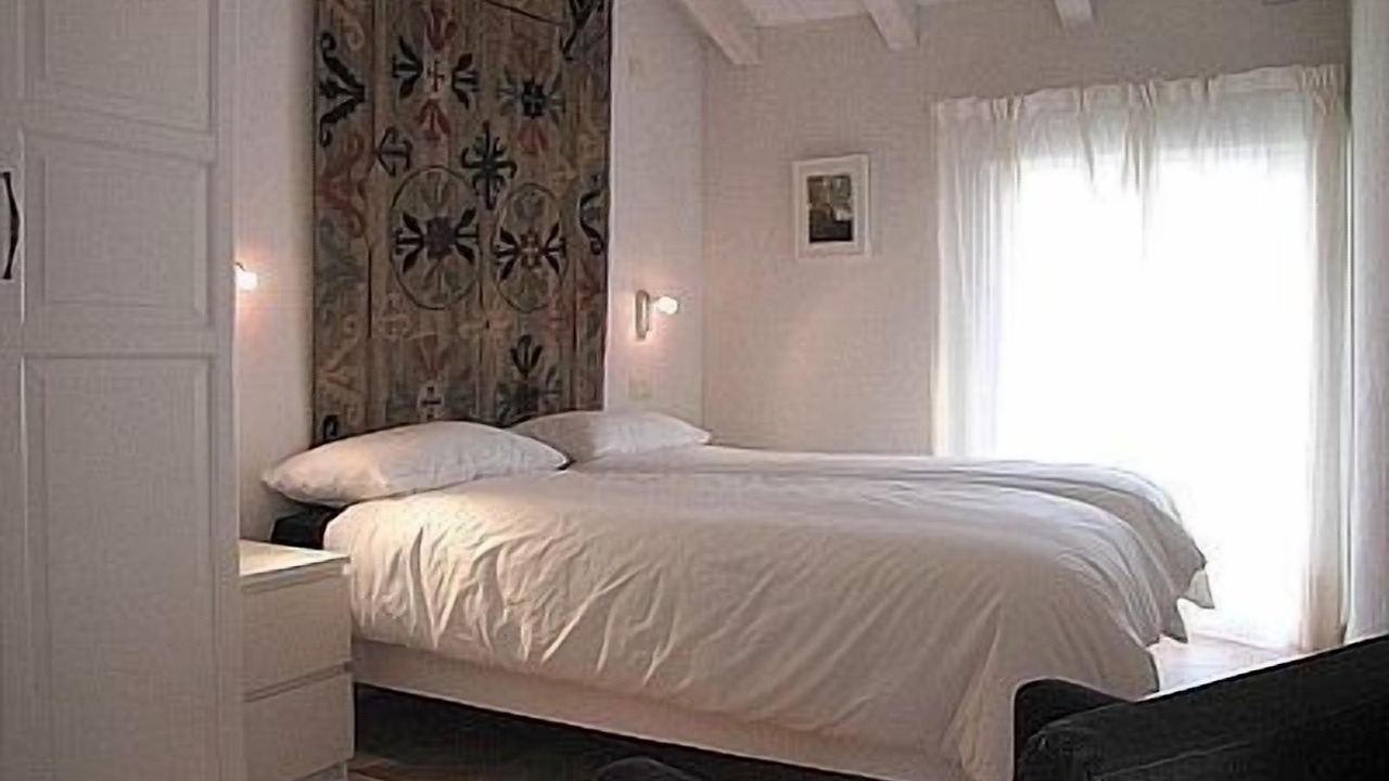 Photo of Bedroom in San Martin de de Amsscoa