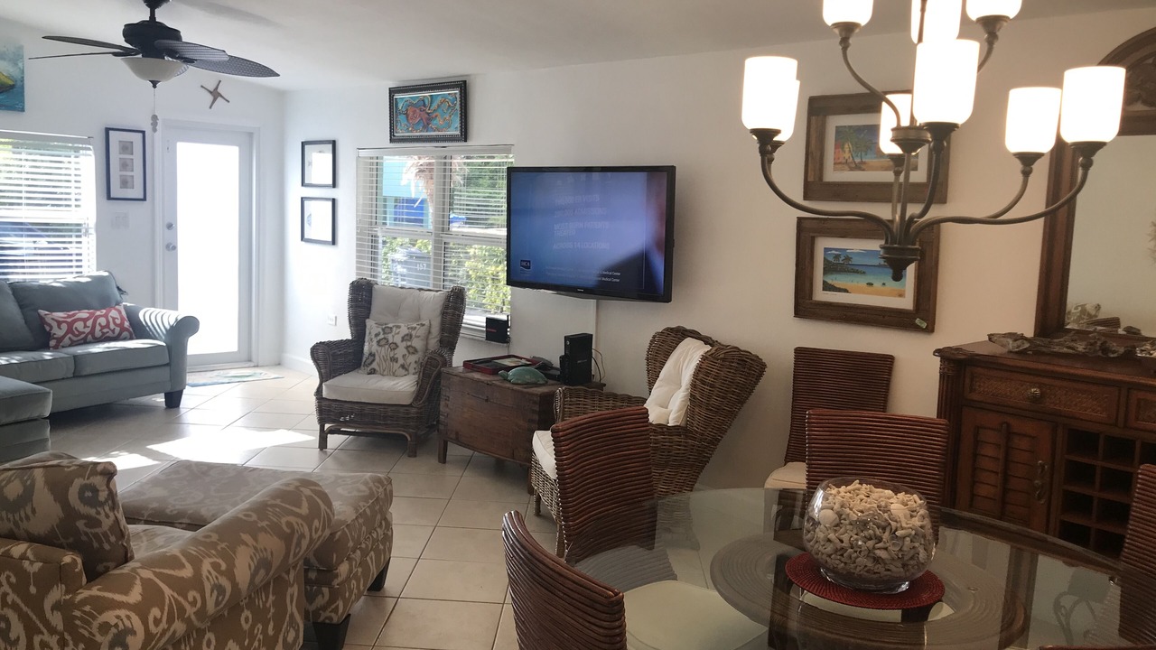 Photo of Livingroom in White Marlin Beach