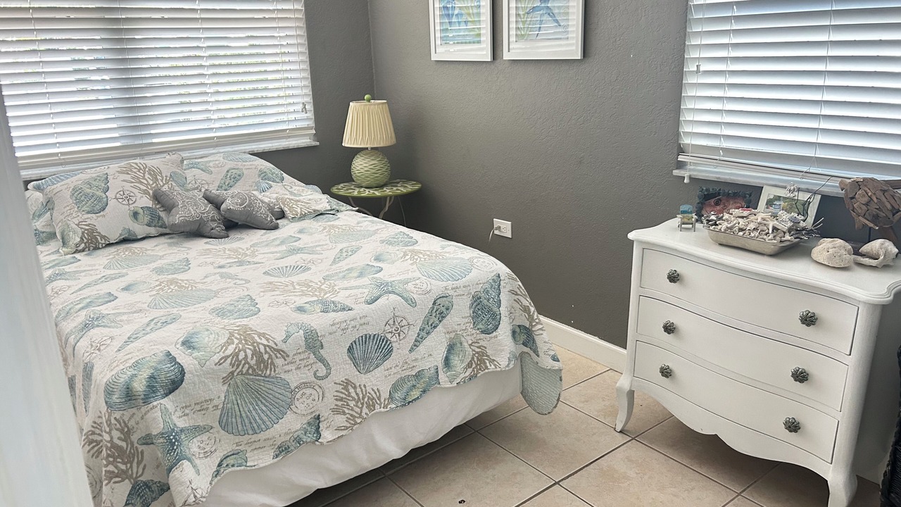 Photo of Bedroom in White Marlin Beach