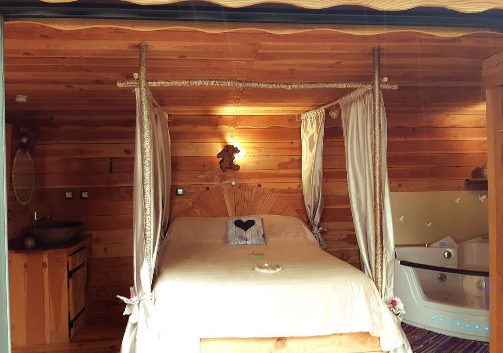 Photo of Bedroom in Pons