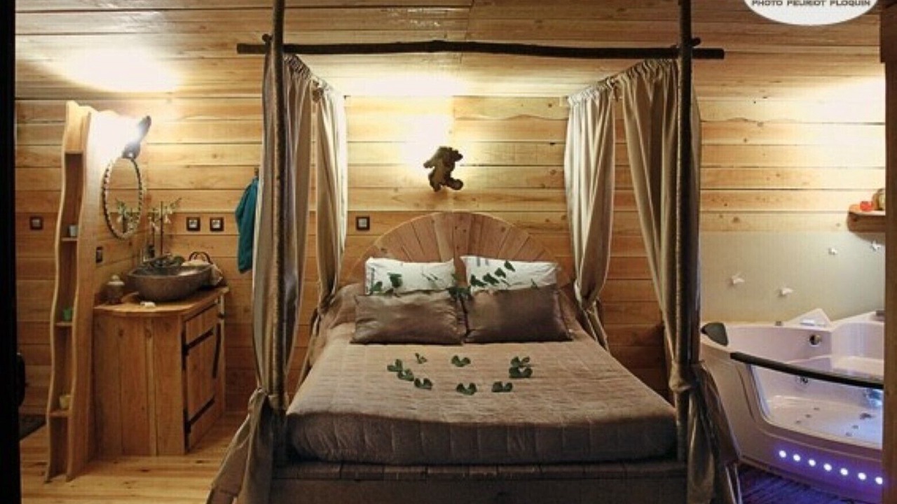 Photo of Bedroom in Pons