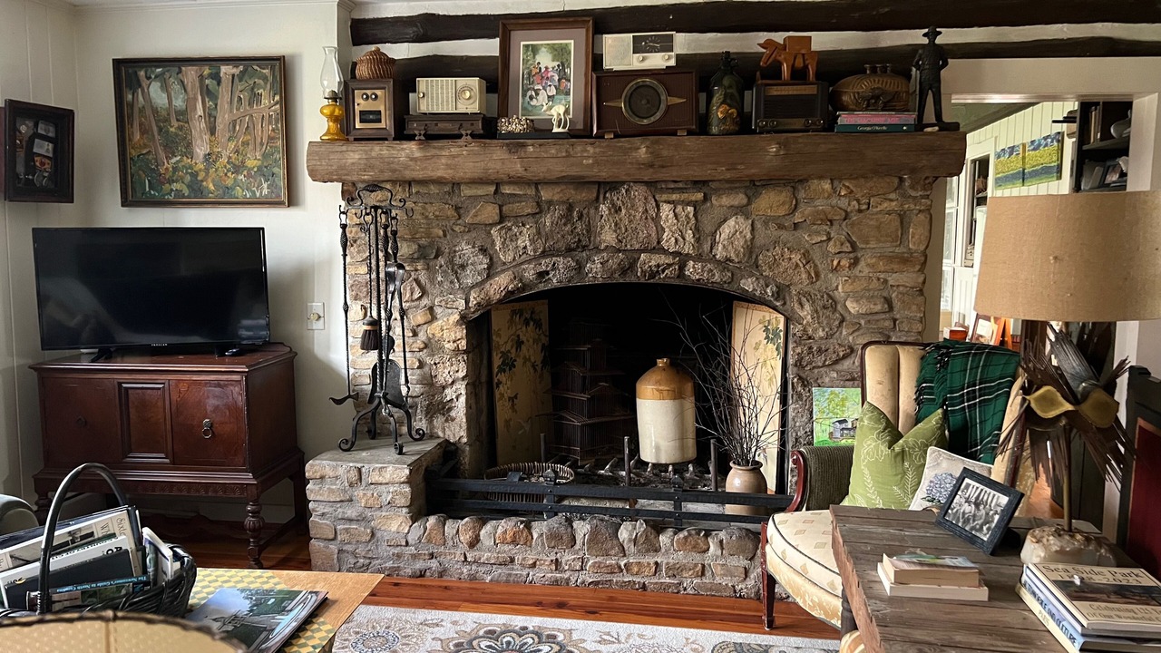 Photo of Livingroom in Winston - Salem
