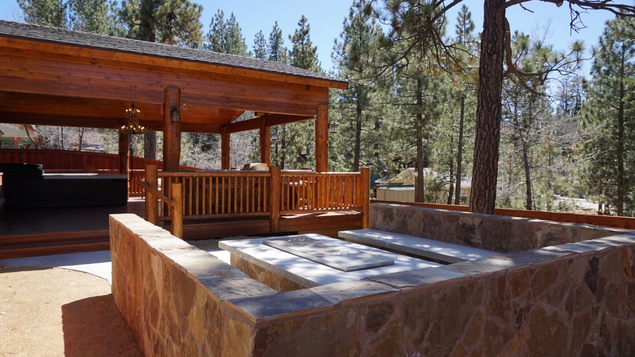 Photo of Outdoor in Summit Estates