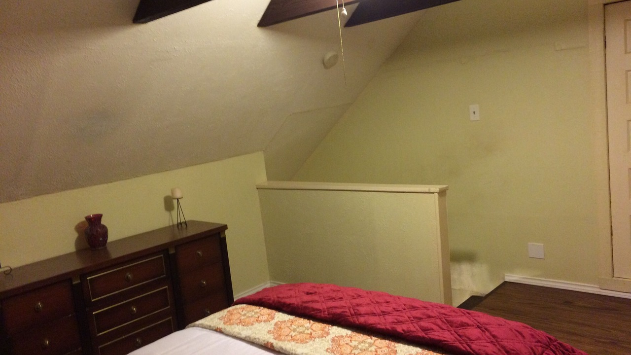 Photo of Bedroom in Northwest Los Angeles Heights
