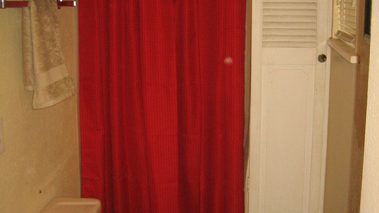 Photo of Bathroom in Northwest Los Angeles Heights