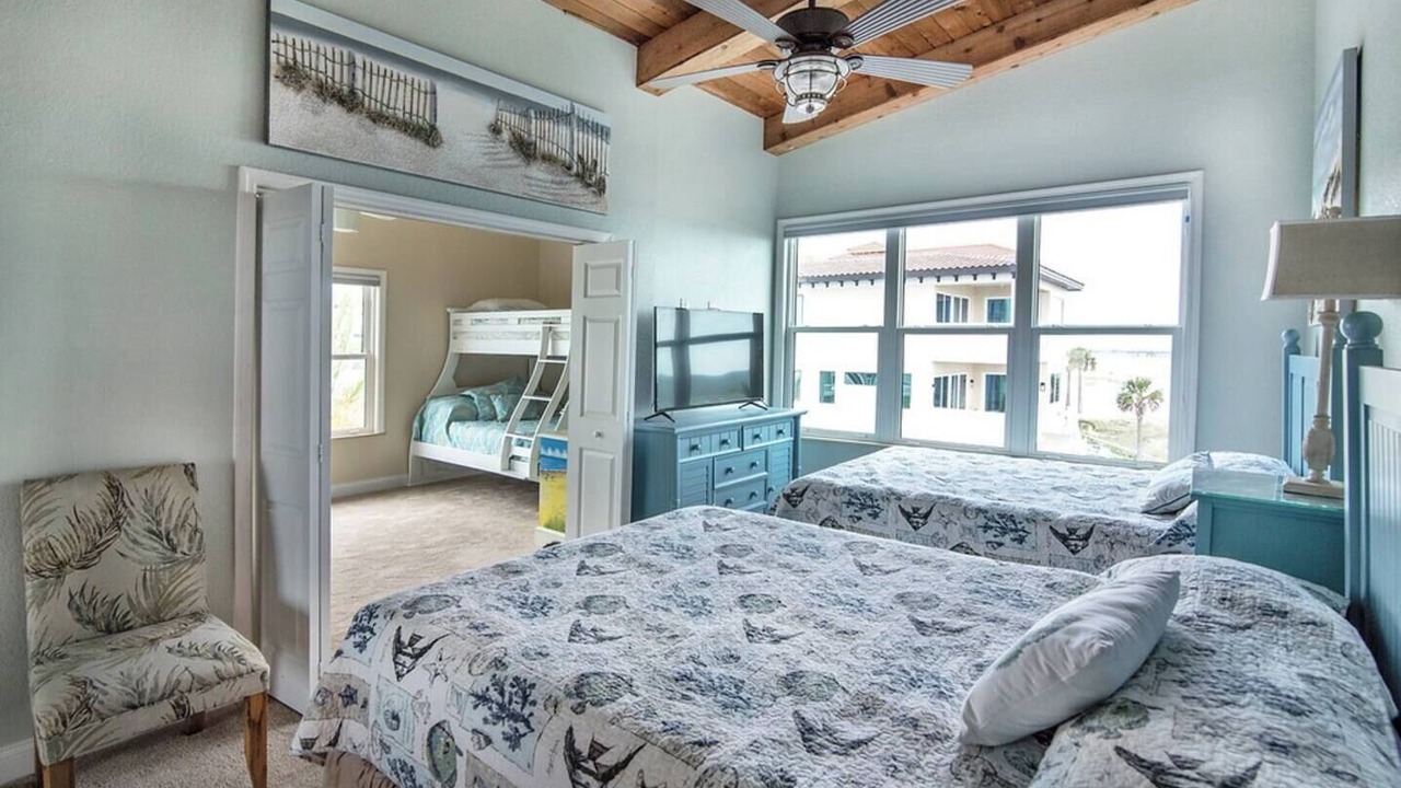 Photo of Bathroom in Redington Shores