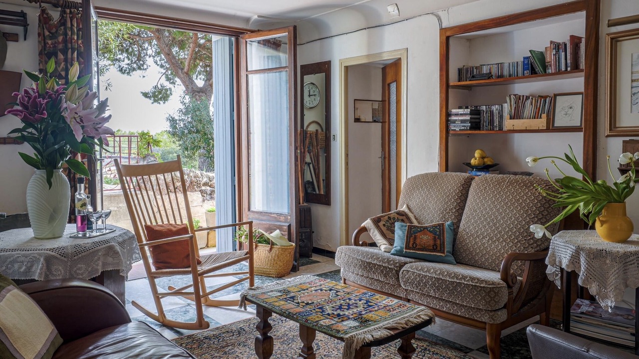 Photo of Livingroom in Servian