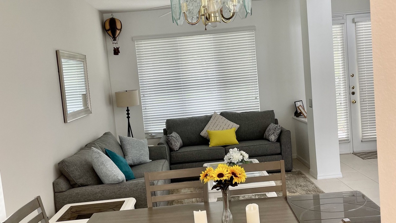 Photo of Livingroom in Sunset Lakes