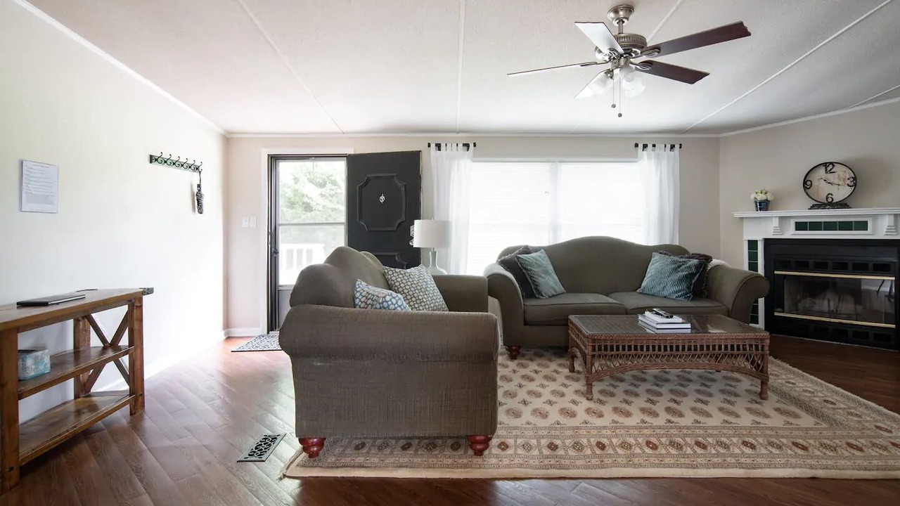 Photo of Livingroom in Franklin