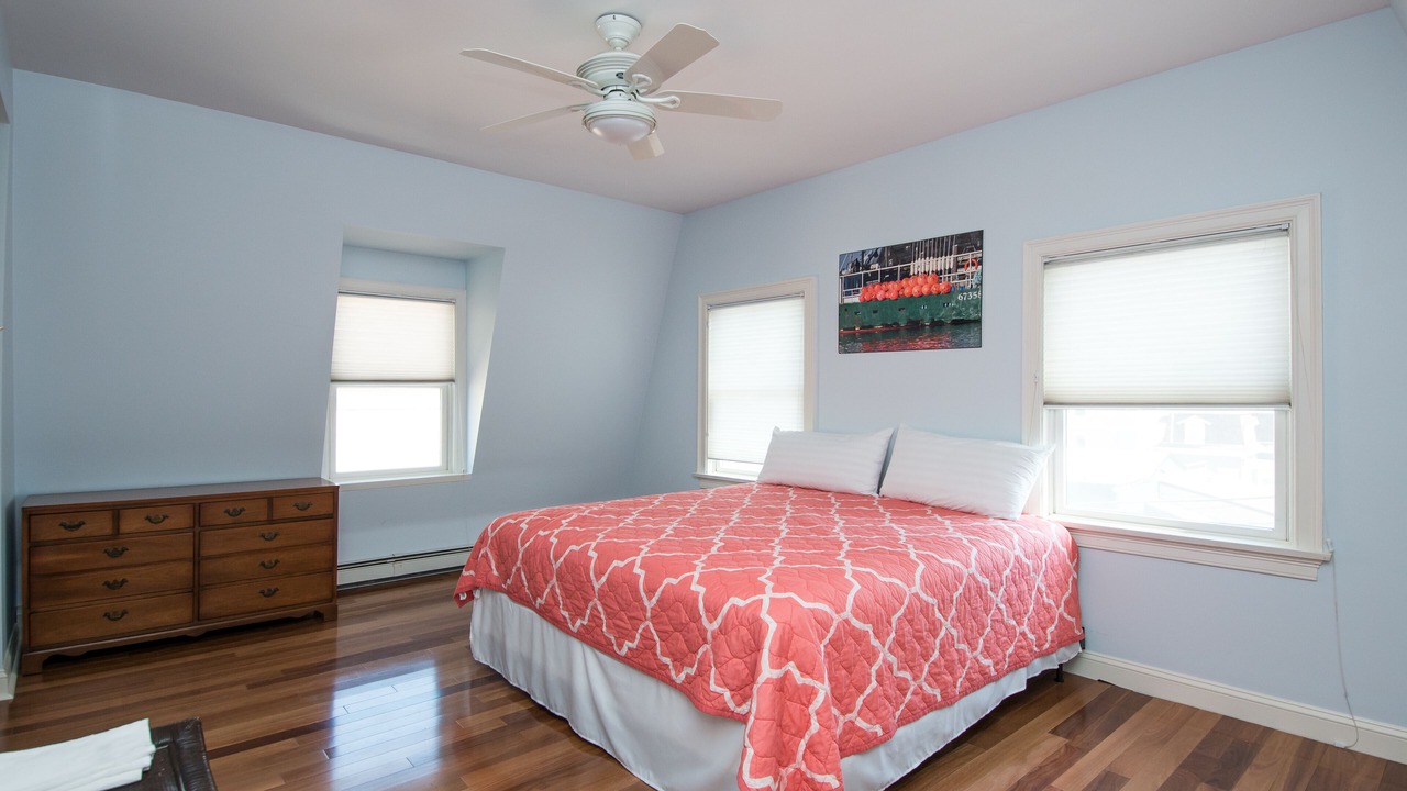 Photo of Bedroom in Yachting Village