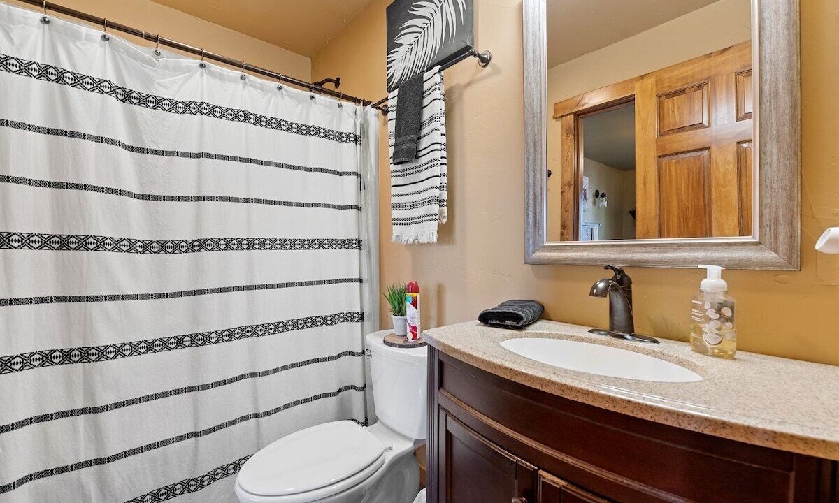 Photo of Bathroom in Deadwood