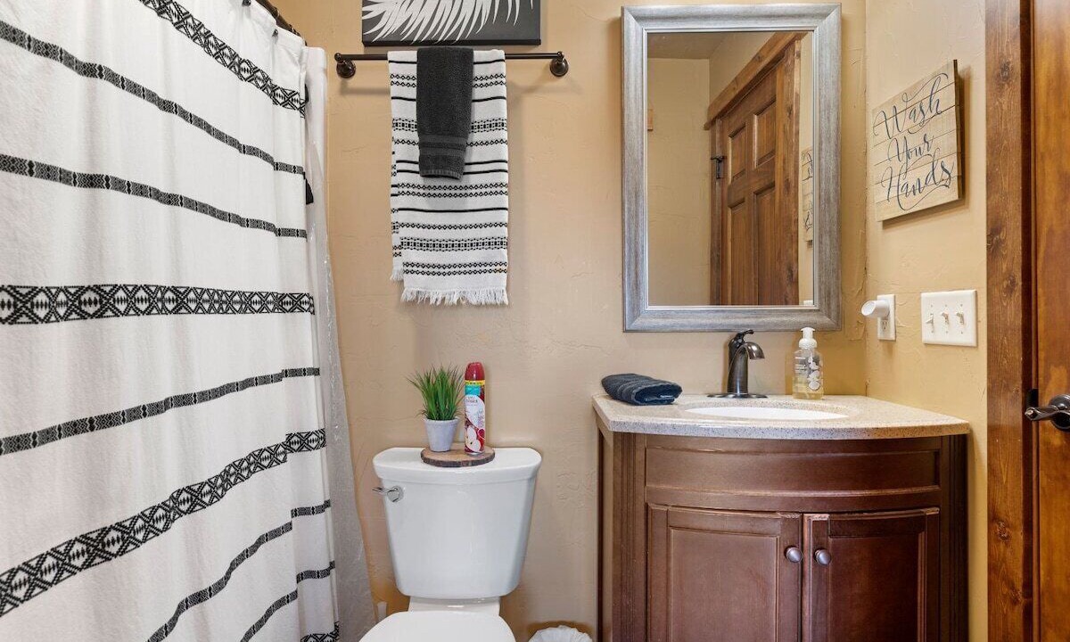 Photo of Bathroom in Deadwood