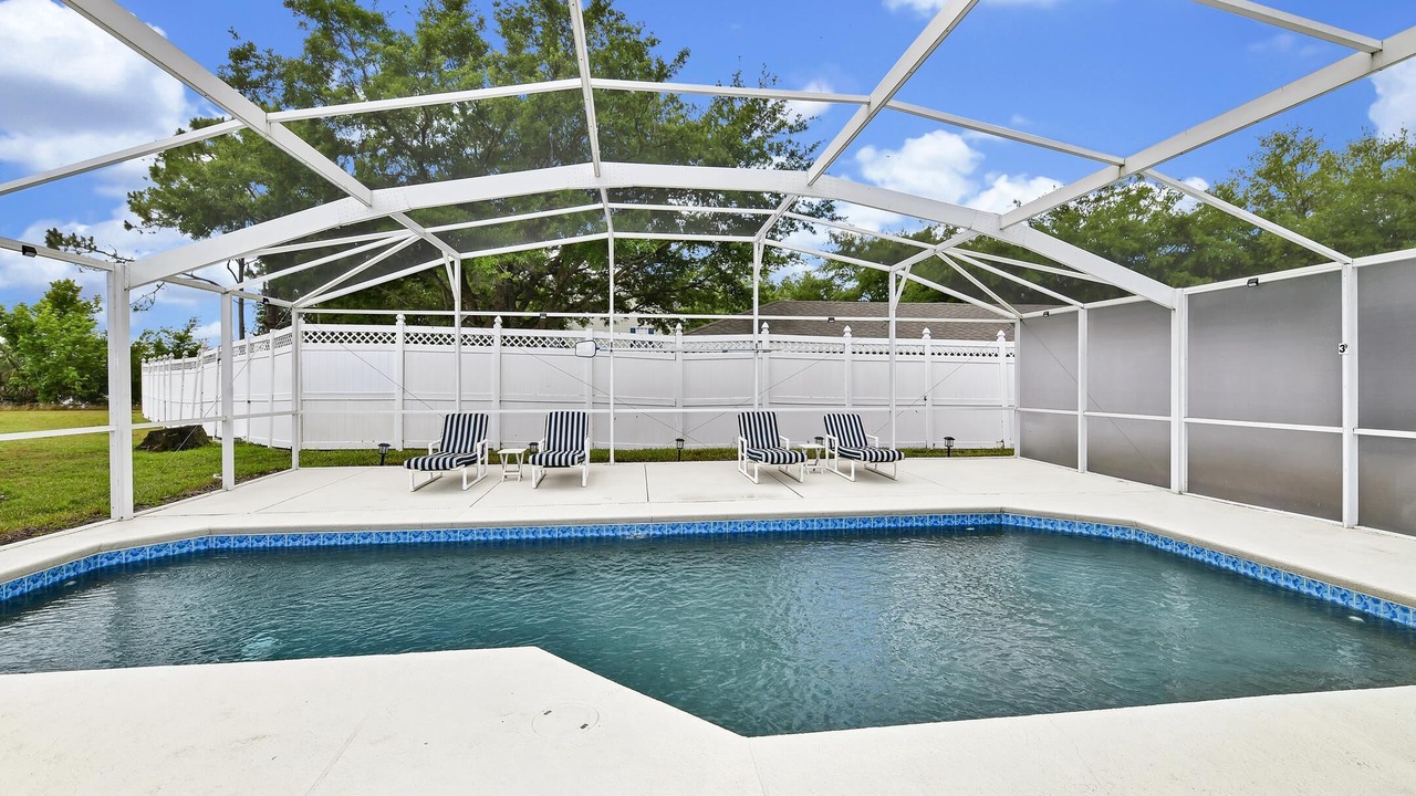 Photo of Outdoor in Loughman