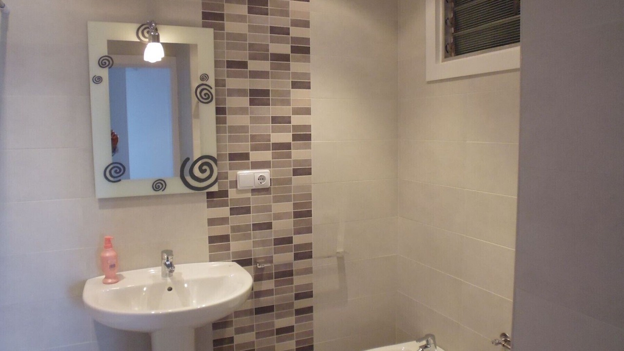 Photo of Bathroom in Salou City Centre