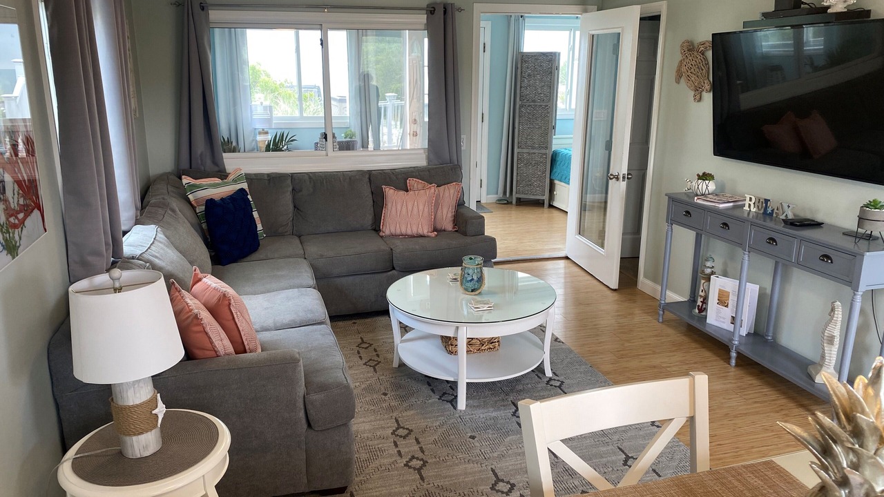 Photo of Livingroom in East Sandwich