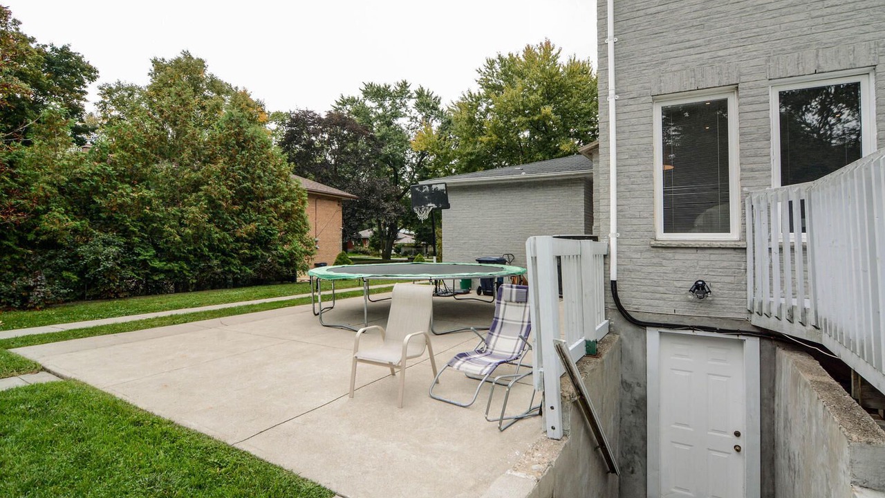 Photo of Outdoor in West Hill