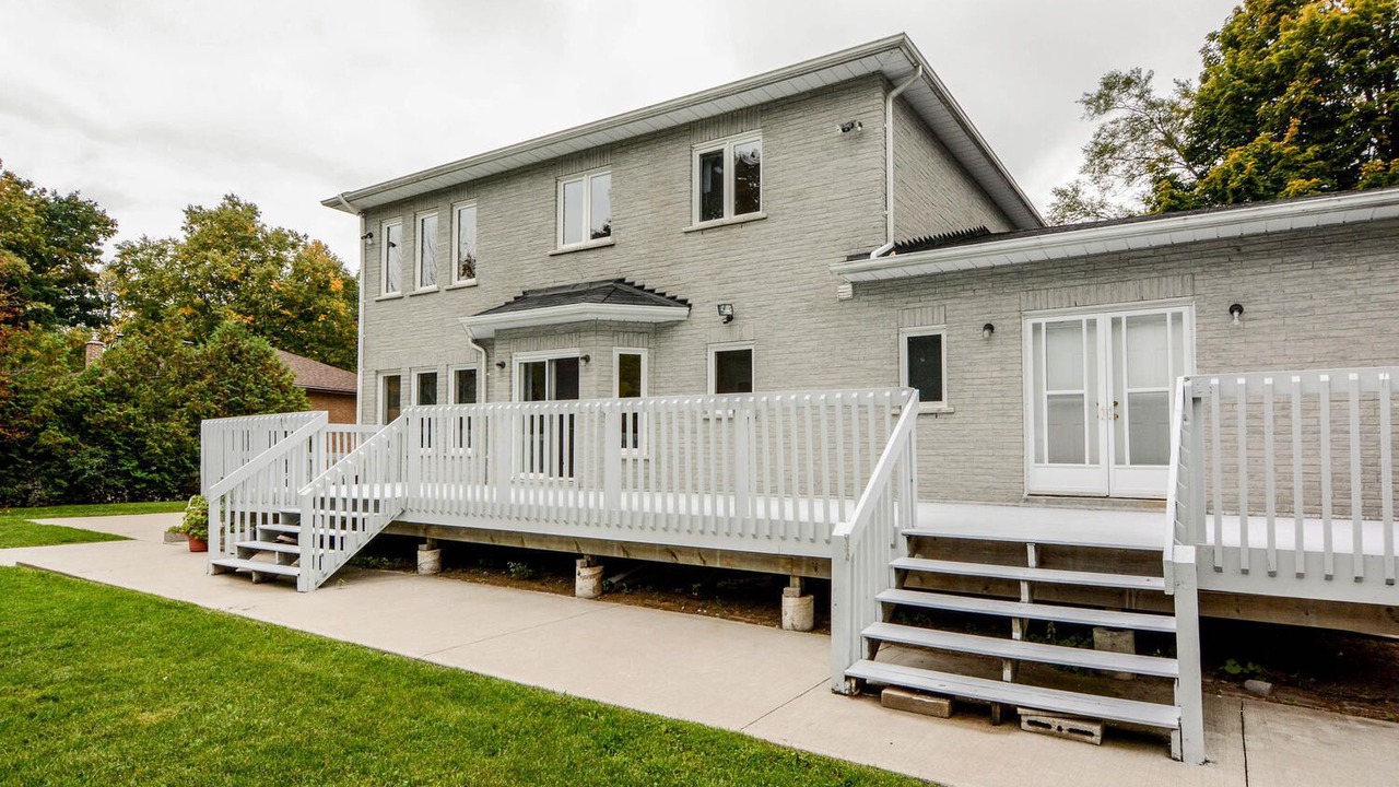 Photo of Outdoor in West Hill