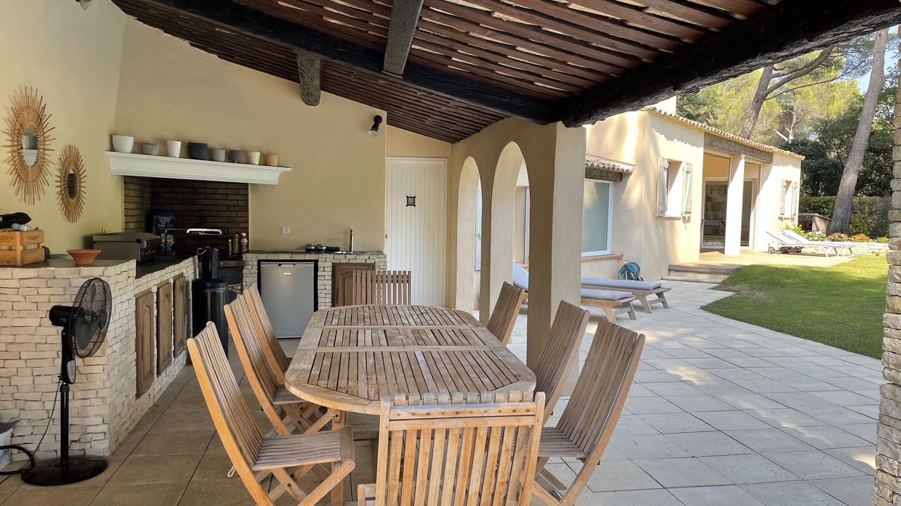 Photo of Outdoor in Bouc-Bel-Air