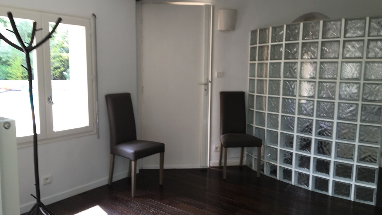 Photo of Others in Bouc-Bel-Air