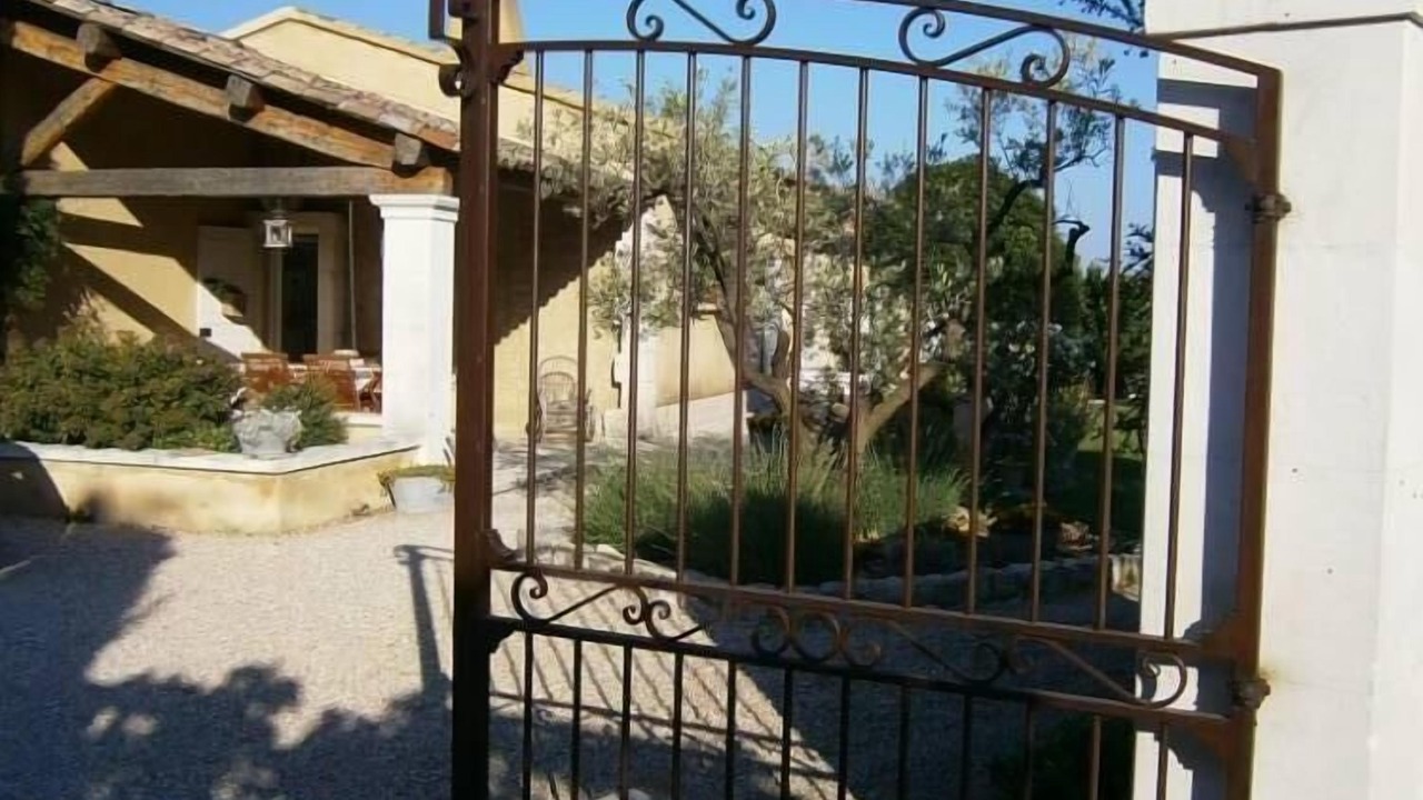 Photo of Outdoor in Rochefort-du-Gard