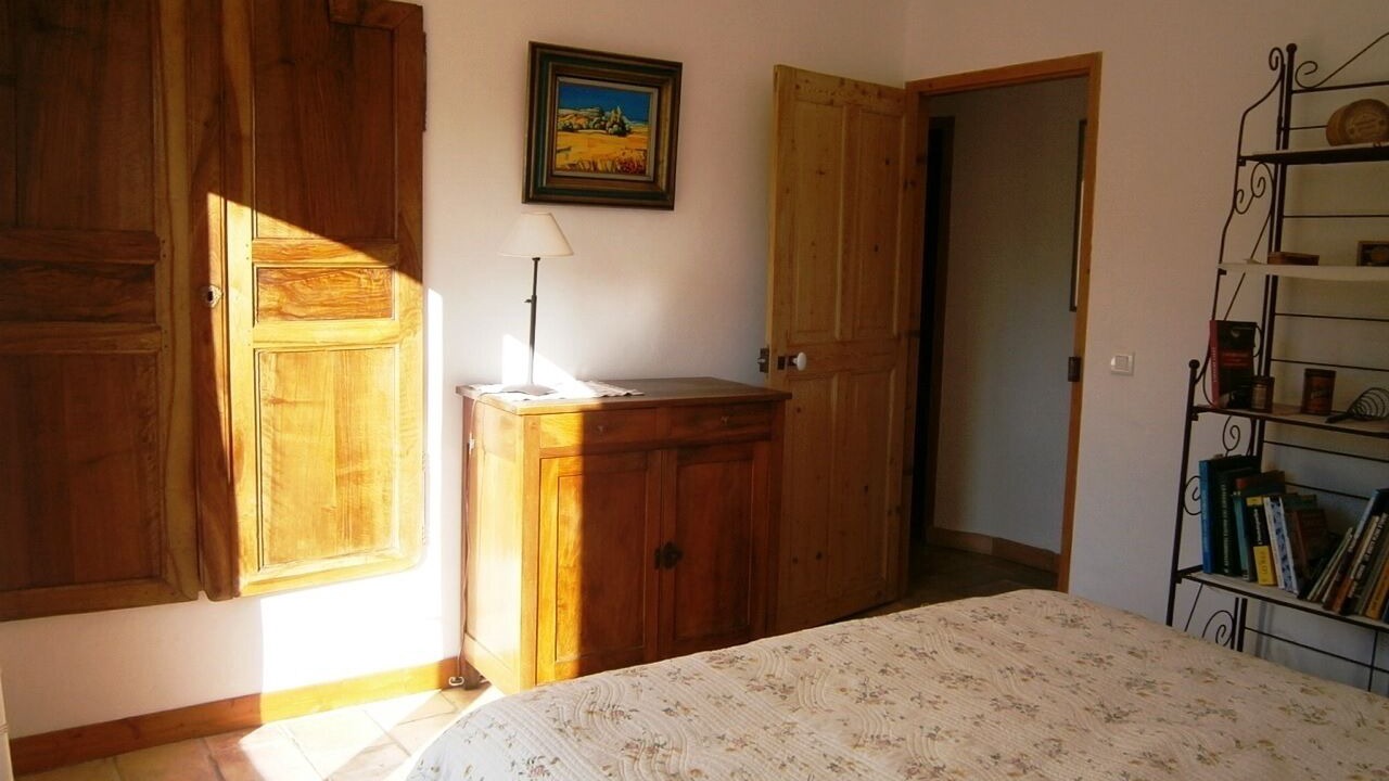 Photo of Bedroom in Rochefort-du-Gard