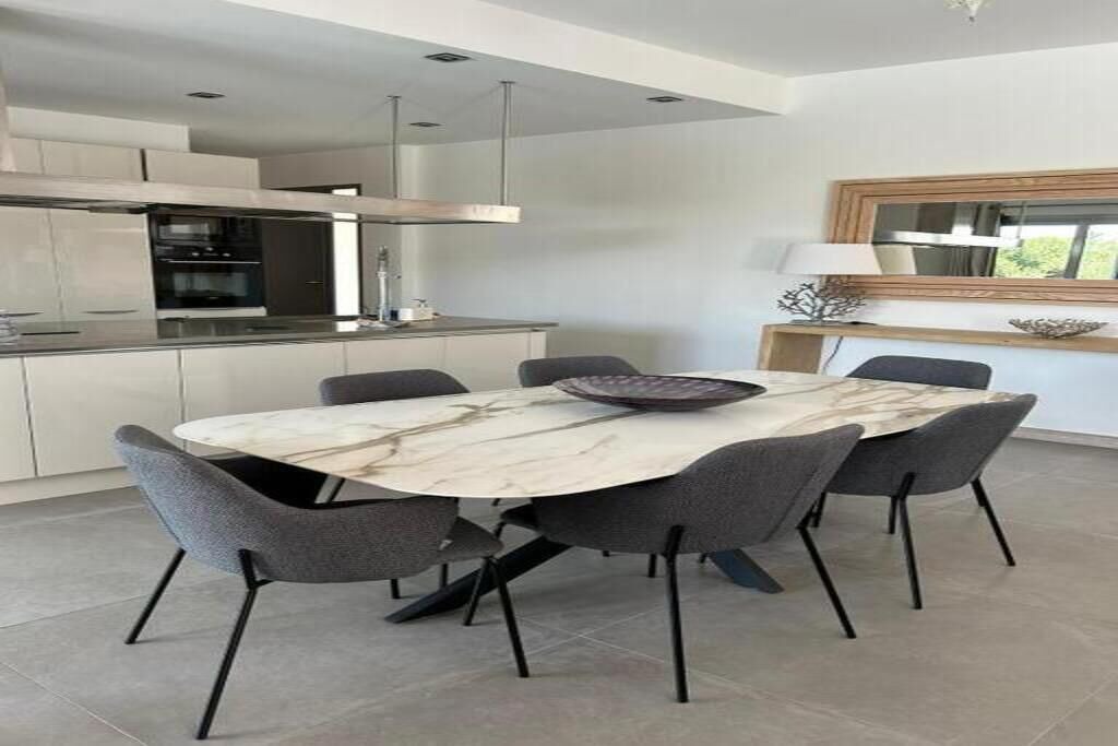 Photo of Others in Bonifacio