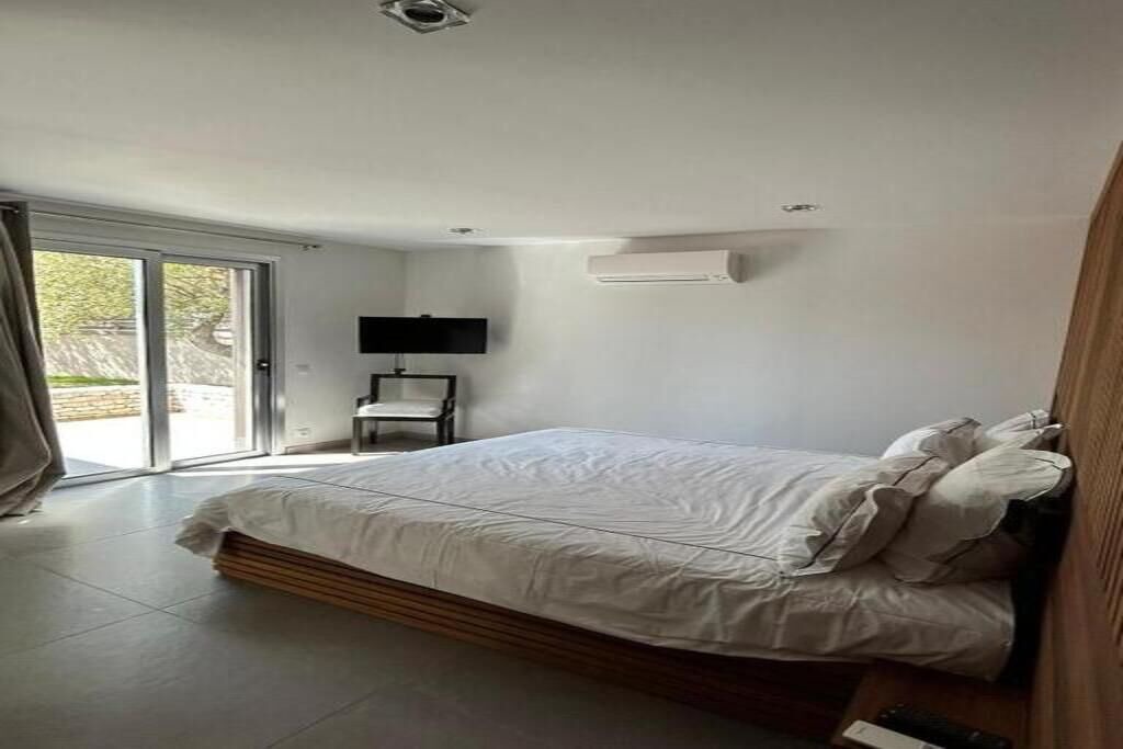 Photo of Bedroom in Bonifacio