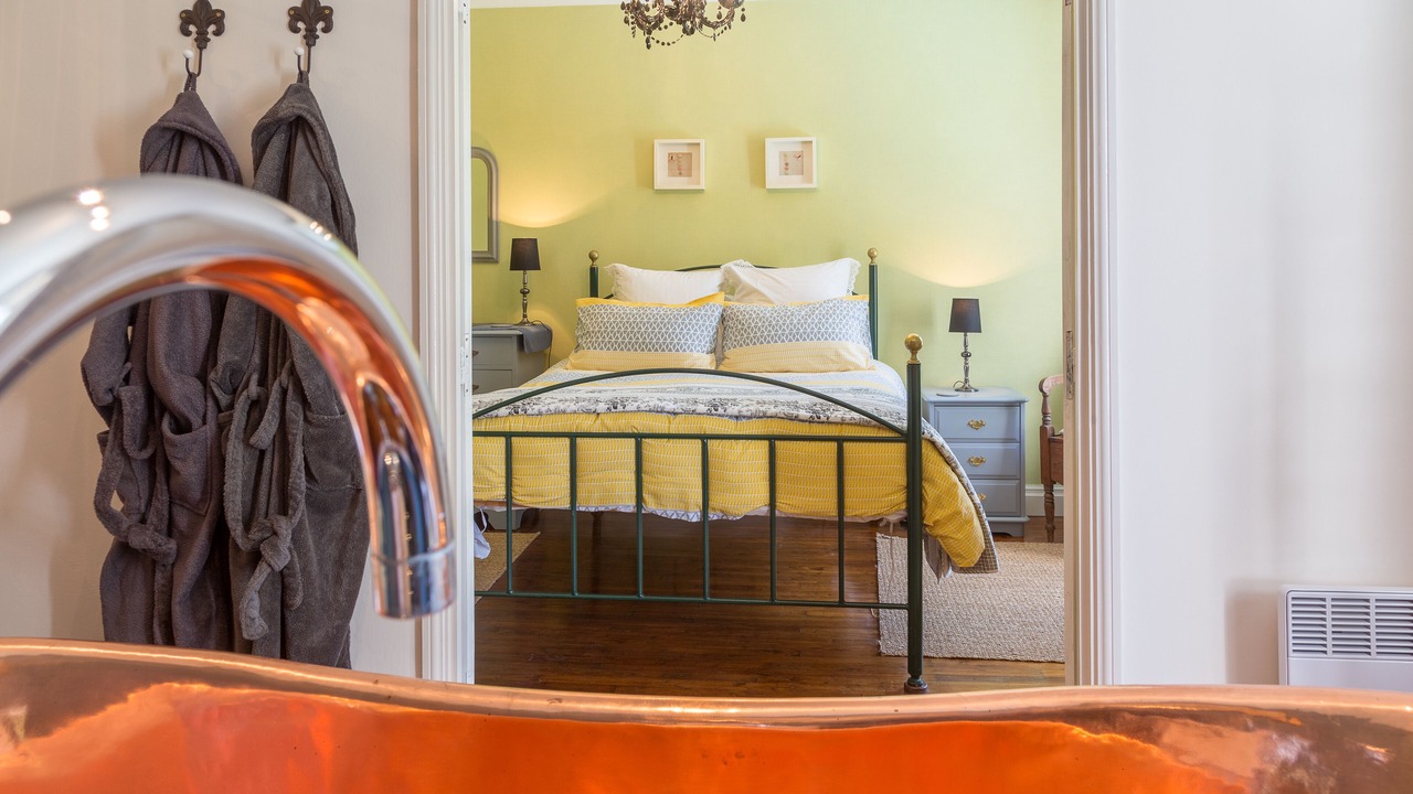 Photo of Bedroom in Noyant