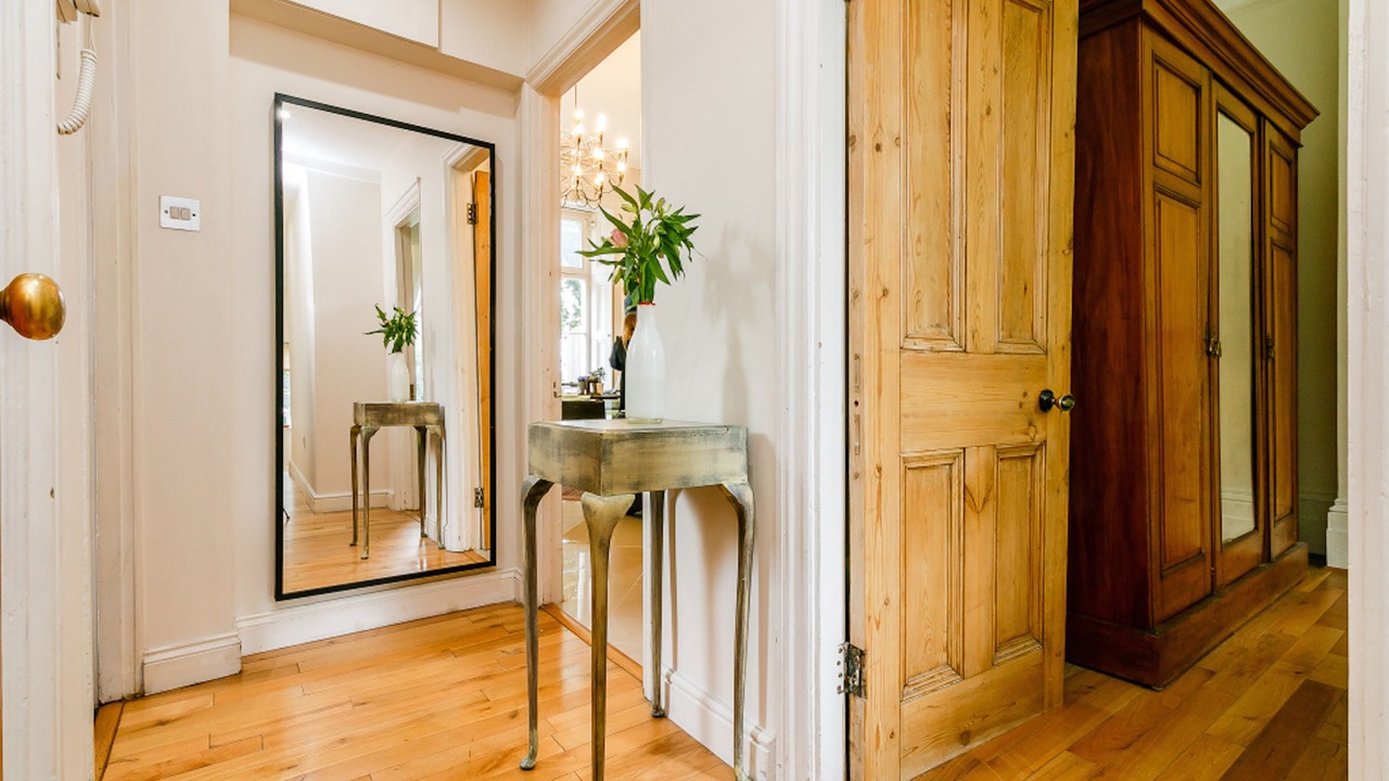 Photo of Others in Clapham