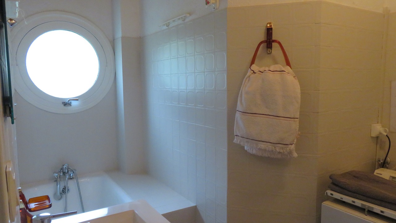 Photo of Bathroom in Font-Romeu-Odeillo-Via