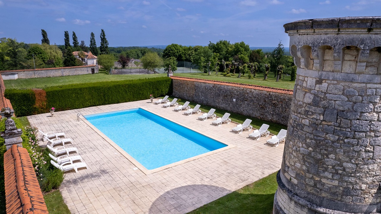 Photo of Outdoor in Charras